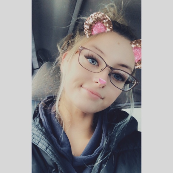 Meet your Posher, Corey - Picture 2 of 2